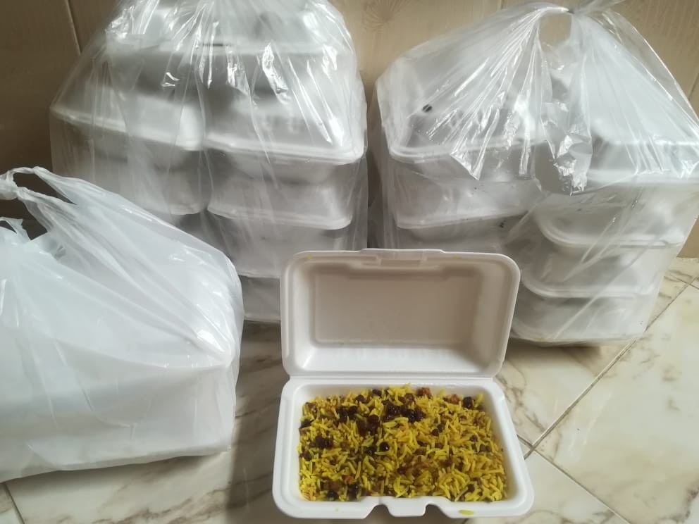 طبخ و توزیع 50 پرس غذا 