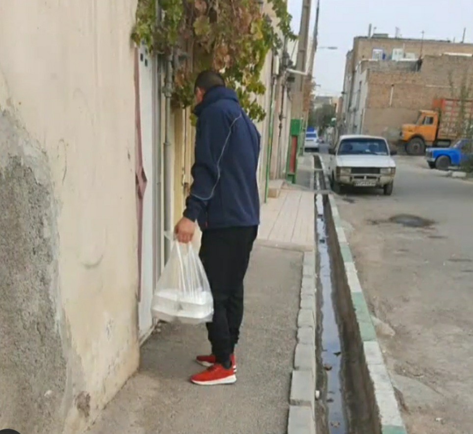 توزیع 50 پرس غذا