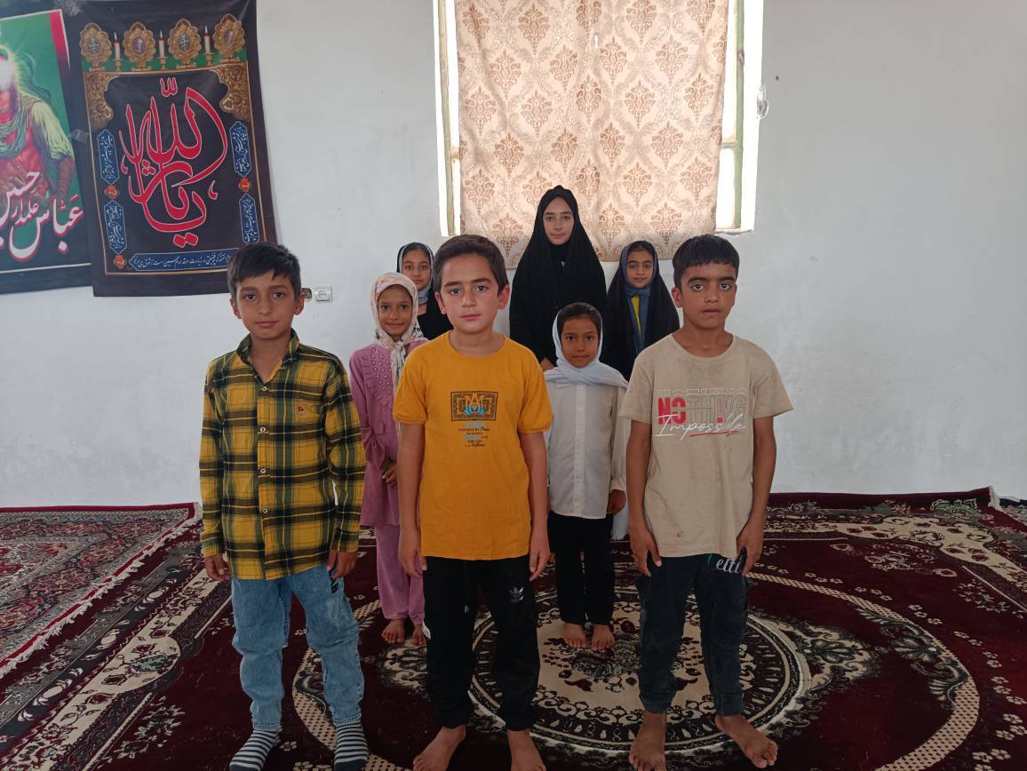 گزارش اجرای گروه سرود نونهالان کانون مسجد حضرت ابوالفضل العباس (ع) در ایام الله روستای میل نادر