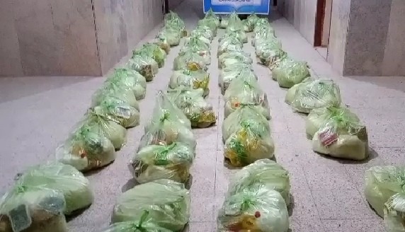 اهدای ۴۰ بسته ارزاق