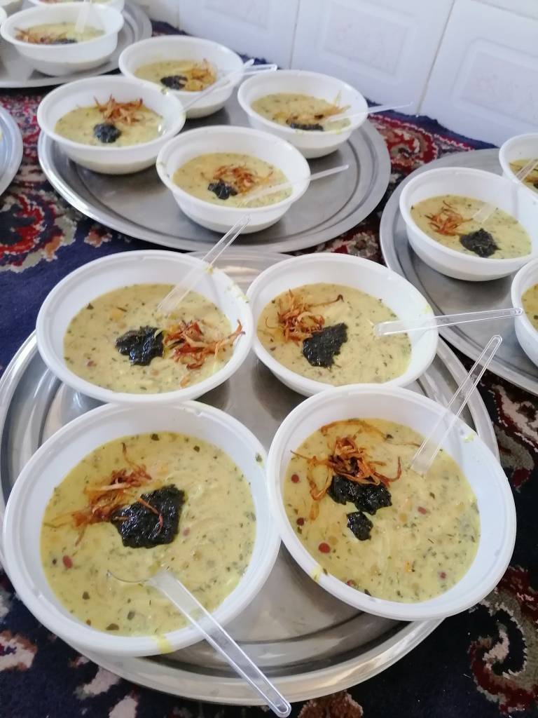 برپایی موکب و فرهنگ سازی دهه فاطمیه در مناطق حاشیه استان فارس