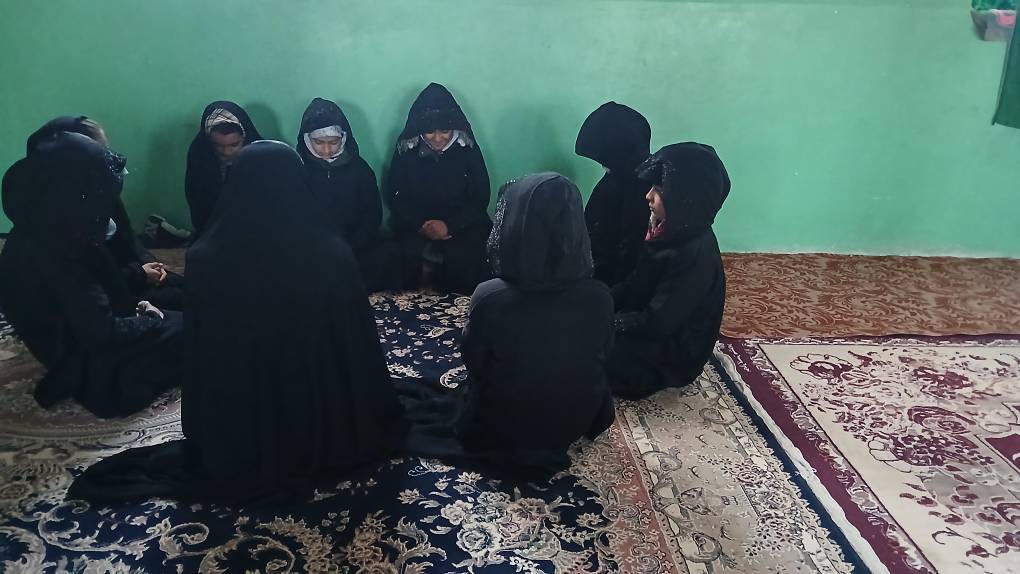 برگزاری کارگاه های قرآن و احکام در روستای حسین اباد خواجه