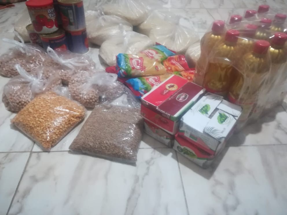 اهدای ۸ بسته‌ی معیشتی
