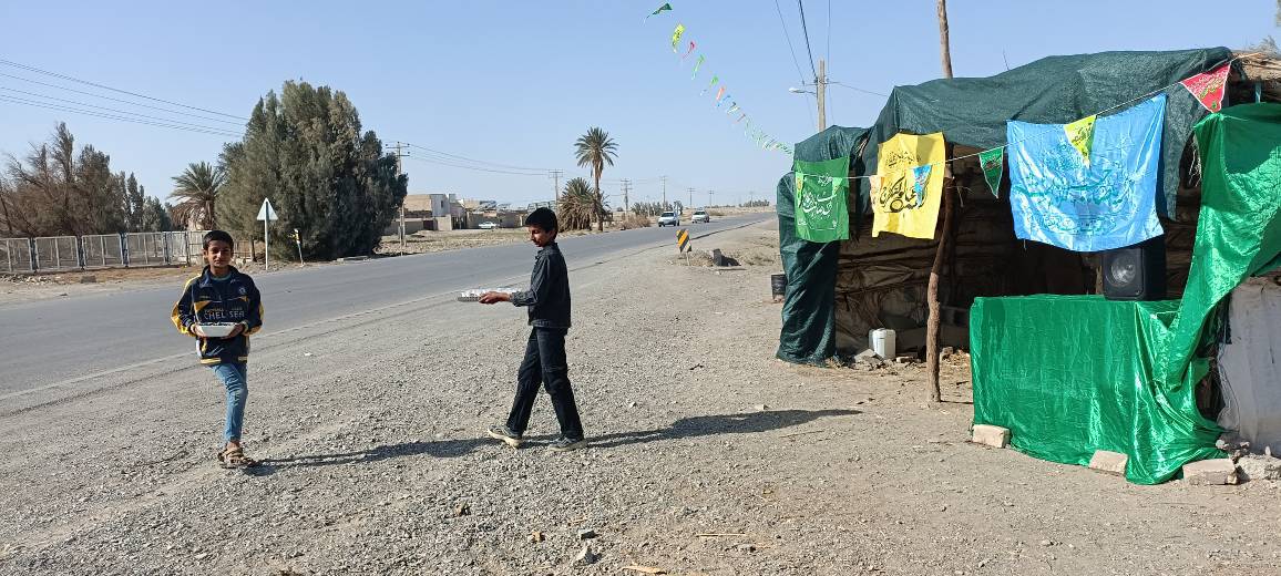 ایستگاه صلواتی به مناسبت میلاد امام علی (ع) در روستای اسلام آباد