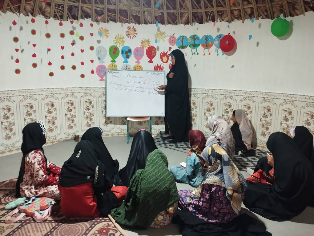 برگزاری کلاس قرآن و کارگاه مهدویت روستای چاهدازو