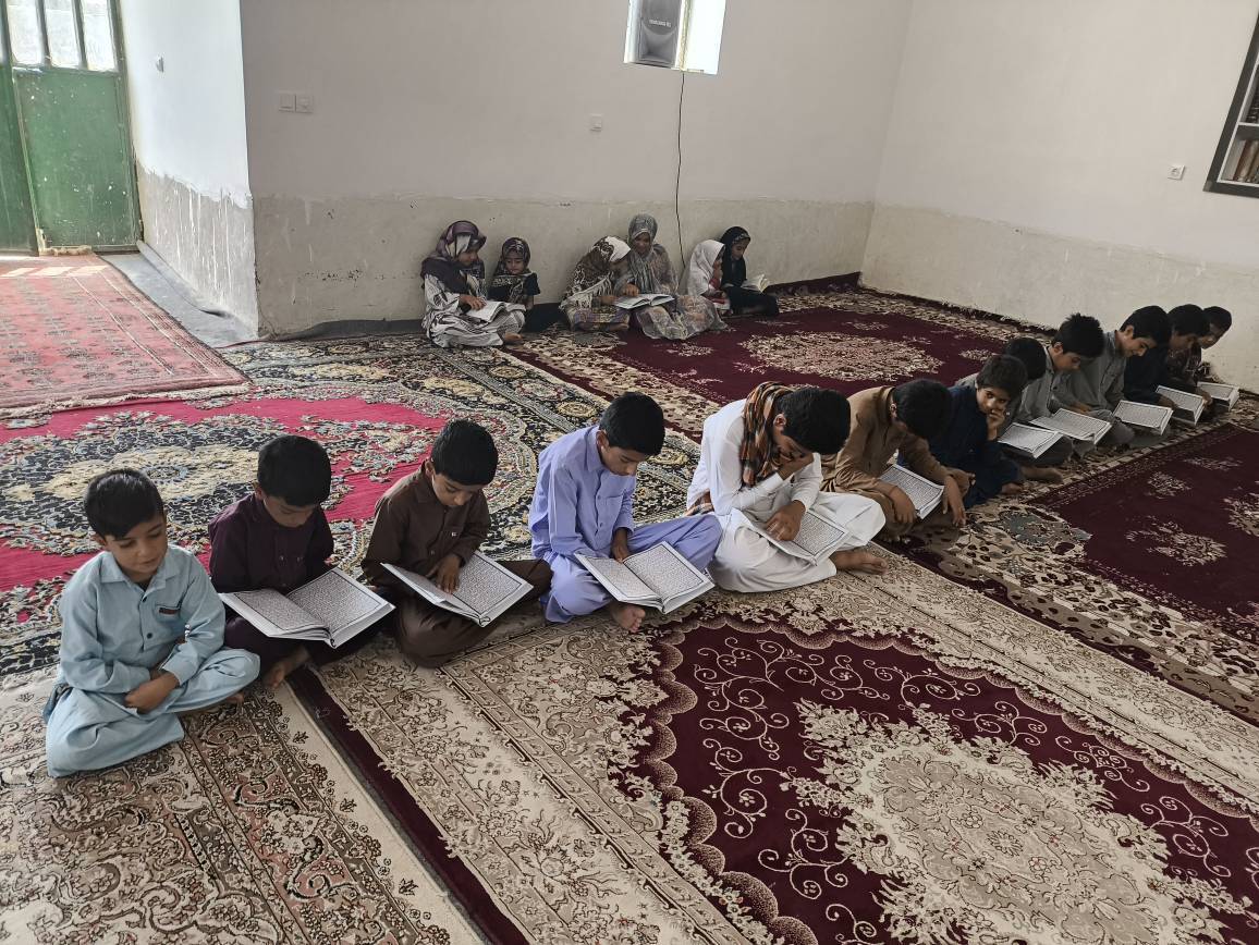 گزارش کلاس قرآن در روستای برفیشهرستان هامون