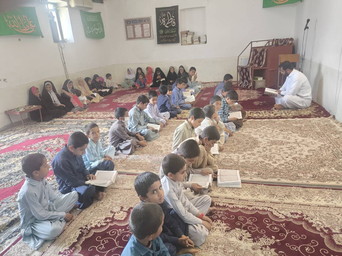 کلاس قرآن در روستای برفیشهرستان هامون