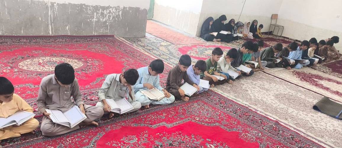 کلاس قرآن در کانون مسجد روستای برفی شهرستان هامون - گره جهادی وارثین