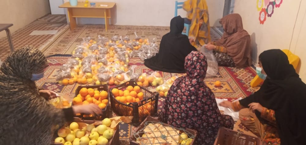 تهیه، آماده سازی و توزیع ۱۲۰ بسته میوه و آجیل یه مناسبت شب یلدا