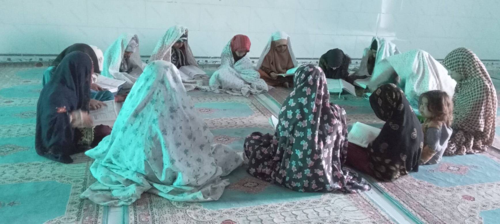 برگزاری جزخوانی قرآن کریم روستای مختارآباد مسجد امام رضا (ع) شهرستان جازموریان