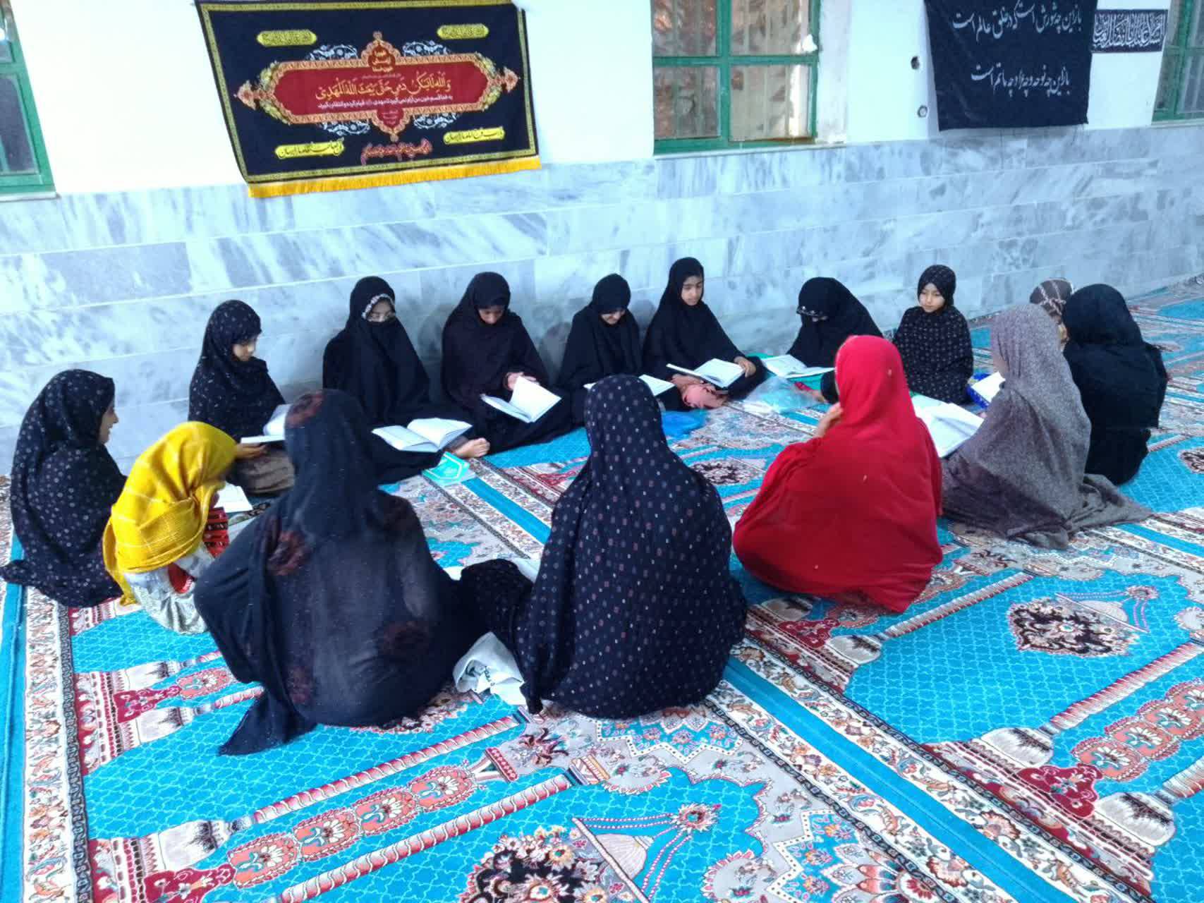 برگزاری کلاس قرآن و احکام در روستای مکسان